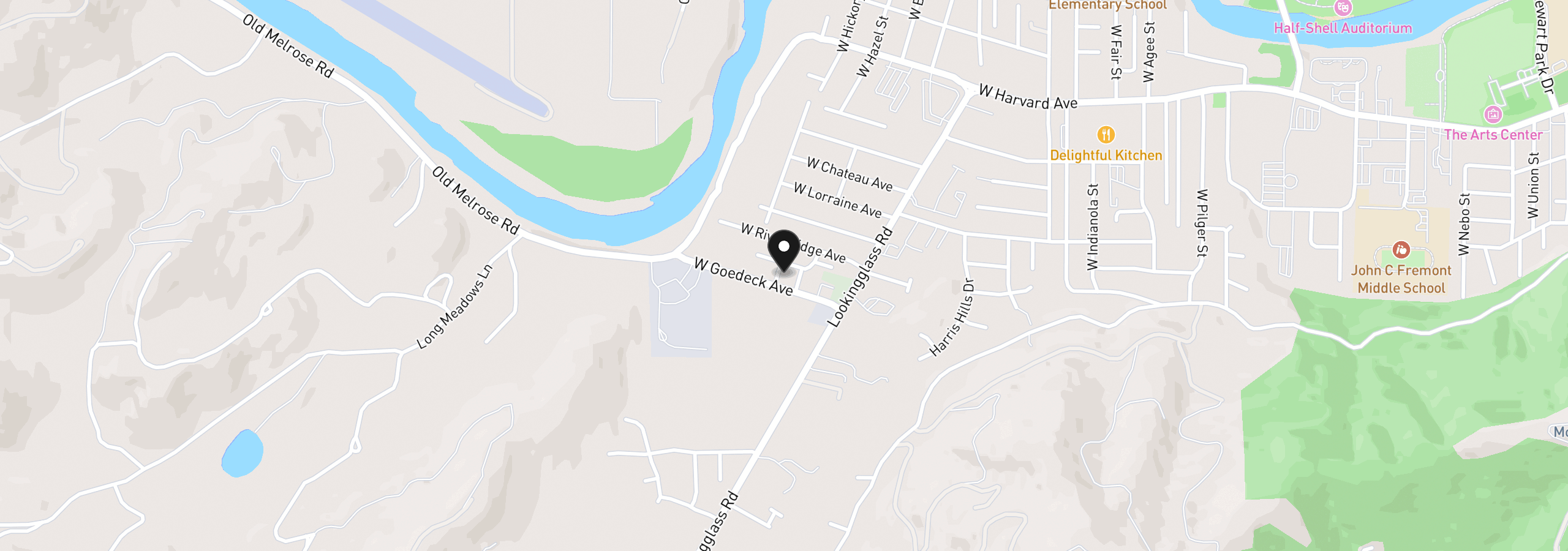 Map showing the location of 404 W Riverridge Ave, Roseburg, OR 97471